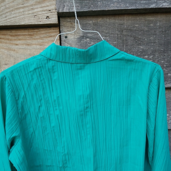 SOLD!!White Stag Women's Blouse Button Front Wavy Fancy Material Taffeta - Picture 6 of 9